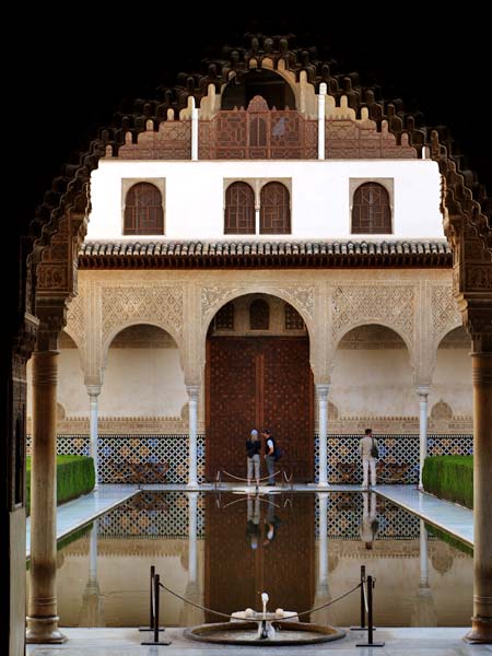 Глазами очевидцев: дворик Мешуар. Альгамбра