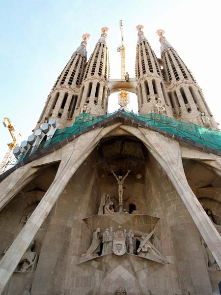 Глазами очевидцев: храм Святого Семейства, Фасад Страстей Господних. Барселона