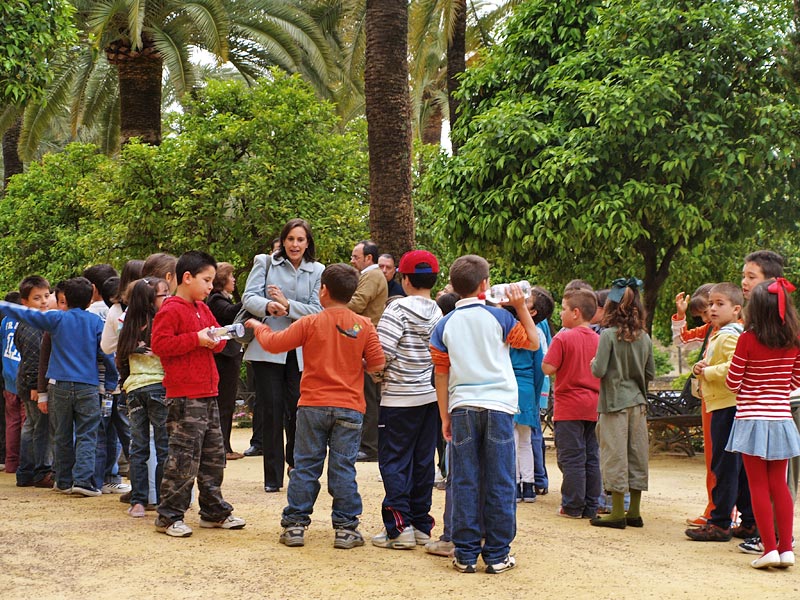 Глазами очевидцев: дети говорят на испанском языке. Прогулки по Кордове