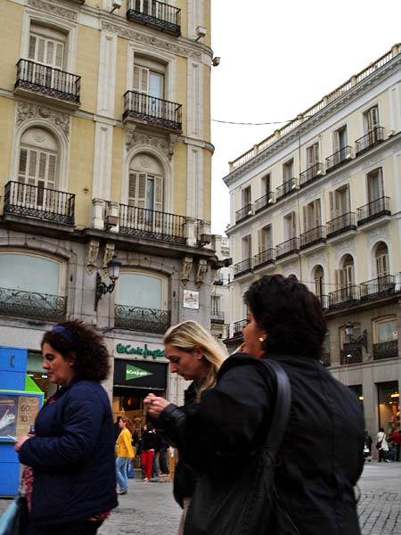 Глазами очевидцев: три грации. Приехали в Мадрид