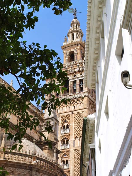 Глазами очевидцев: колокольня Хиральда. Кафедральный собор Севильи