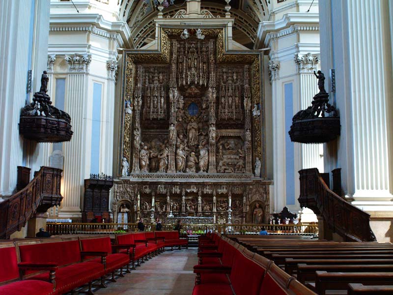 Глазами очевидцев: интерьер собора. Сарагоса